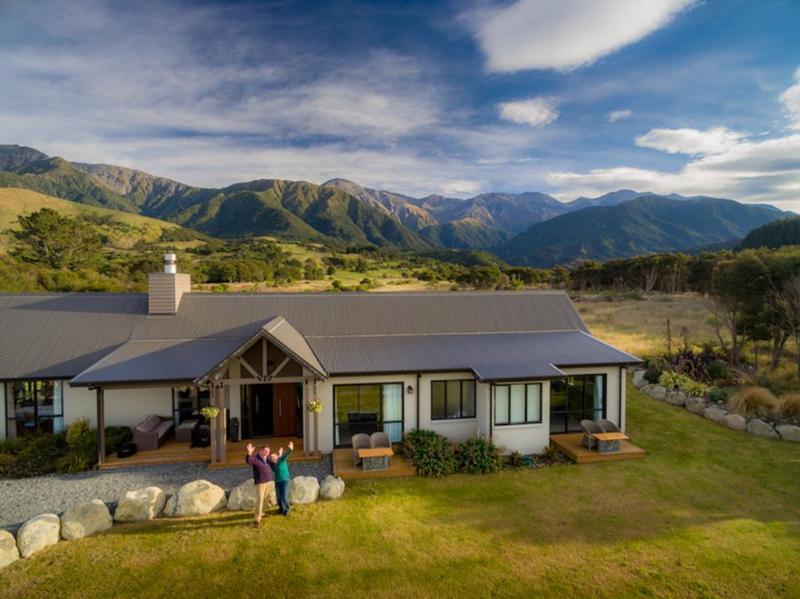 Manakau Lodge Kaikoura Exterior photo